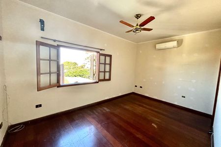 Casa para alugar com 275m², 5 quartos e 2 vagas Casa para alugar com 275m², 5 quartos e 2 vagasQuarto 3