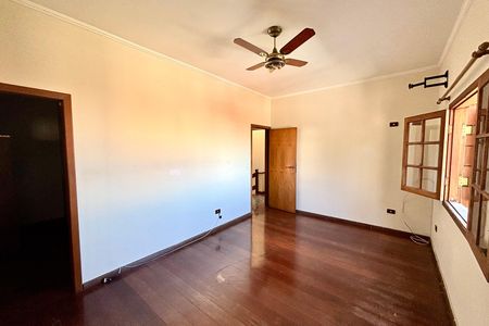 Casa para alugar com 275m², 5 quartos e 2 vagas Casa para alugar com 275m², 5 quartos e 2 vagasQuarto 3