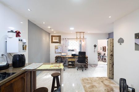 Casa à venda com 49m², 1 quarto e 1 vaga Casa à venda com 49m², 1 quarto e 1 vagaSala/Cozinha