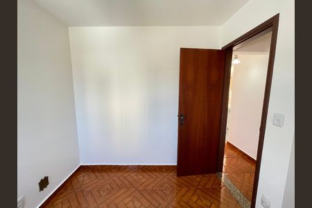 Apartamento à venda com 47m², 2 quartos e 1 vagaQuarto 2