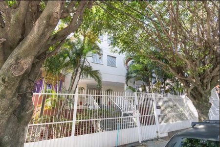 Apartamento à venda com 47m², 2 quartos e 1 vagaFachada e portaria