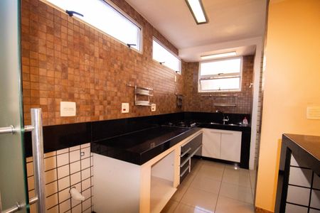 Apartamento para alugar com 120m², 3 quartos e 1 vaga Apartamento para alugar com 120m², 3 quartos e 1 vagaCozinha
