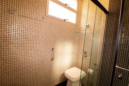 Apartamento para alugar com 120m², 3 quartos e 1 vaga Apartamento para alugar com 120m², 3 quartos e 1 vagaBanheiro da Suite 01