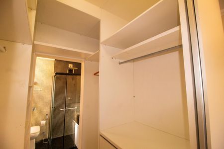 Apartamento para alugar com 120m², 3 quartos e 1 vaga Apartamento para alugar com 120m², 3 quartos e 1 vagaQuarto 01 - Suite 01- Closet