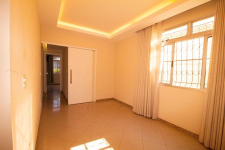 Apartamento para alugar com 120m², 3 quartos e 1 vaga Apartamento para alugar com 120m², 3 quartos e 1 vagaSala de Estar
