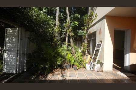 Casa à venda com 163m², 3 quartos e 6 vagasÁrea de Serviço