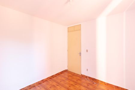 Quarto 2 de apartamento para alugar com 2 quartos, 41m² em Conjunto Habitacional Barro Branco Ii, São Paulo