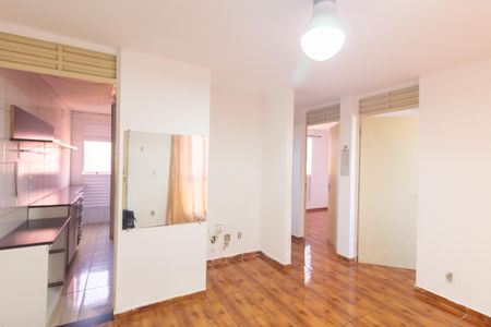 Sala de apartamento para alugar com 2 quartos, 41m² em Conjunto Habitacional Barro Branco Ii, São Paulo
