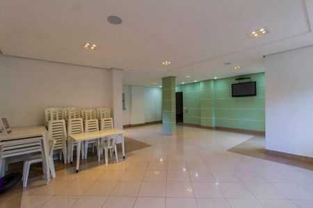 Apartamento à venda com 55m², 3 quartos e 2 vagas Apartamento à venda com 55m², 3 quartos e 2 vagasÁrea Comum - Salão de Festas