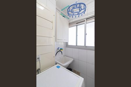 Apartamento à venda com 55m², 3 quartos e 2 vagas Apartamento à venda com 55m², 3 quartos e 2 vagasCozinha e Área de Serviço