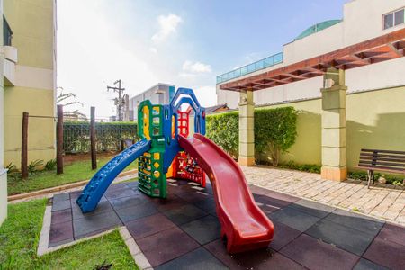 Apartamento à venda com 55m², 3 quartos e 2 vagas Apartamento à venda com 55m², 3 quartos e 2 vagasÁrea Comum - Playground
