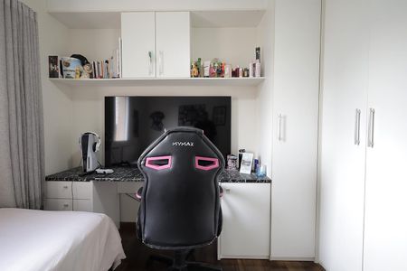 Apartamento à venda com 118m², 3 quartos e 2 vagasQuarto 2