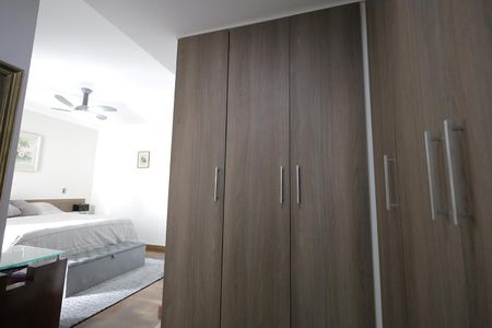 Apartamento à venda com 118m², 3 quartos e 2 vagasCloset