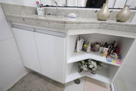 Apartamento à venda com 118m², 3 quartos e 2 vagasBanheiro 2