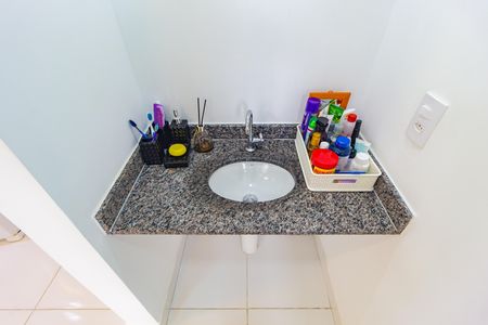Apartamento à venda com 35m², 2 quartos e sem vagaDetalhe - Banheiro