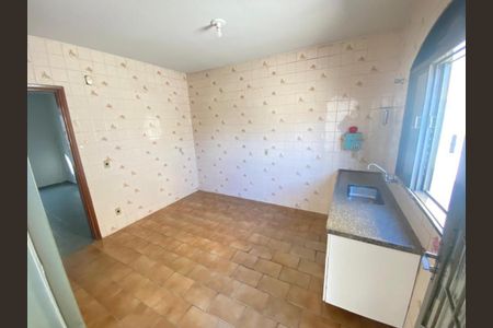Cozinha de casa para alugar com 3 quartos, 195m² em Saraiva, Uberlândia