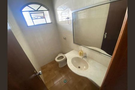 Casa para alugar com 195m², 3 quartos e 3 vagas Casa para alugar com 195m², 3 quartos e 3 vagasEdícula