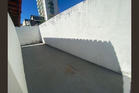 Casa para alugar com 195m², 3 quartos e 3 vagas Casa para alugar com 195m², 3 quartos e 3 vagasÁrea comum