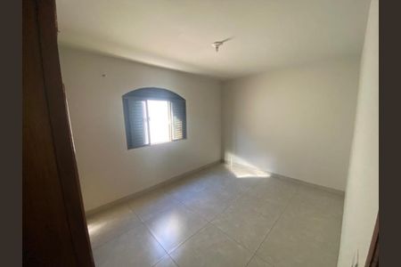 Casa para alugar com 195m², 3 quartos e 3 vagas Casa para alugar com 195m², 3 quartos e 3 vagasQuarto 2
