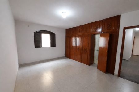 Casa para alugar com 195m², 3 quartos e 3 vagas Casa para alugar com 195m², 3 quartos e 3 vagasEdícula