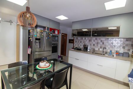 Casa de condomínio à venda com 120m², 3 quartos e 1 vaga Casa de condomínio à venda com 120m², 3 quartos e 1 vagaCozinha e Área de Serviço