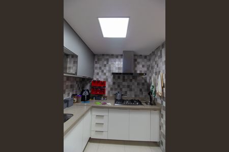 Casa de condomínio à venda com 120m², 3 quartos e 1 vaga Casa de condomínio à venda com 120m², 3 quartos e 1 vagaCozinha e Área de Serviço