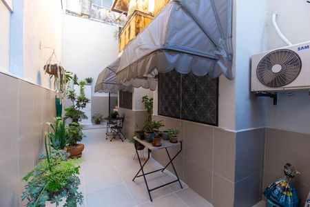 Casa de condomínio à venda com 120m², 3 quartos e 1 vaga Casa de condomínio à venda com 120m², 3 quartos e 1 vagaÁrea externa
