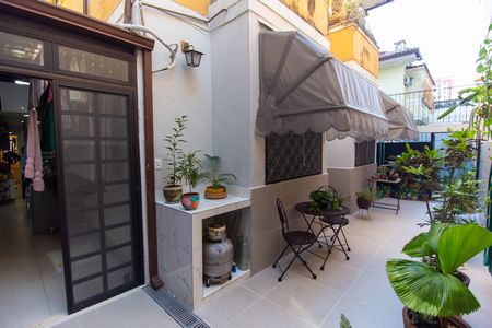 Casa de condomínio à venda com 120m², 3 quartos e 1 vaga Casa de condomínio à venda com 120m², 3 quartos e 1 vagaÁrea externa
