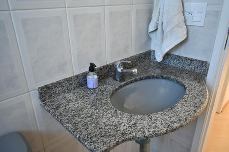Apartamento à venda com 60m², 2 quartos e 1 vagaBanheiro Social