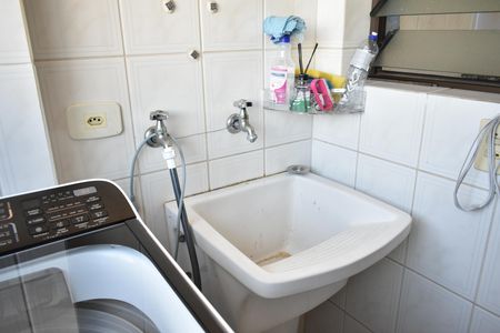 Apartamento à venda com 60m², 2 quartos e 1 vagaÁrea de Serviço