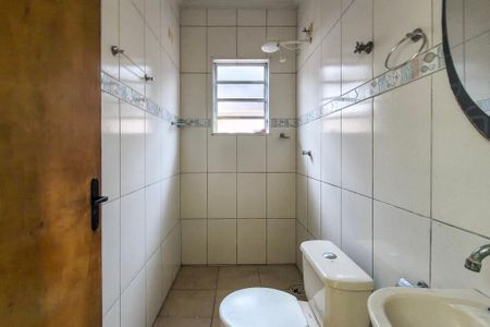 Casa para alugar com 75m², 2 quartos e 1 vaga Casa para alugar com 75m², 2 quartos e 1 vagaBanheiro
