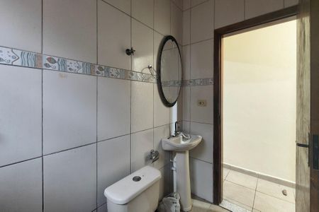 Casa para alugar com 75m², 2 quartos e 1 vaga Casa para alugar com 75m², 2 quartos e 1 vagaBanheiro