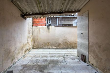 Casa para alugar com 75m², 2 quartos e 1 vaga Casa para alugar com 75m², 2 quartos e 1 vagaQuintal