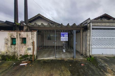Fachada de casa para alugar com 2 quartos, 75m² em Jardim Melvi, Praia Grande