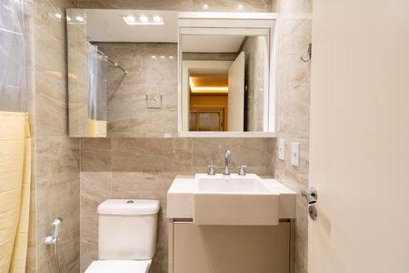 Apartamento para alugar com 81m², 3 quartos e 2 vagas Apartamento para alugar com 81m², 3 quartos e 2 vagasBanheiro da Suíte