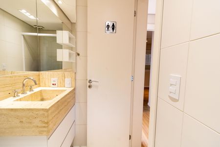Apartamento para alugar com 81m², 3 quartos e 2 vagas Apartamento para alugar com 81m², 3 quartos e 2 vagasBanheiro