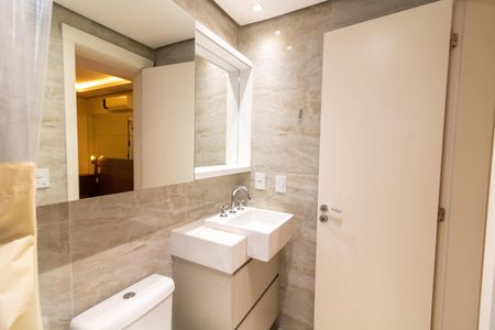 Apartamento para alugar com 81m², 3 quartos e 2 vagas Apartamento para alugar com 81m², 3 quartos e 2 vagasBanheiro da Suíte