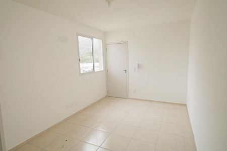Sala  de apartamento para alugar com 2 quartos, 44m² em Campo Grande, Rio de Janeiro
