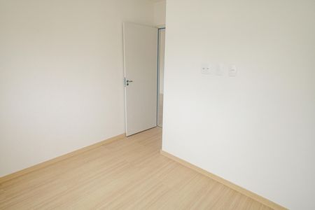 Quarto 1 de apartamento para alugar com 2 quartos, 44m² em Campo Grande, Rio de Janeiro