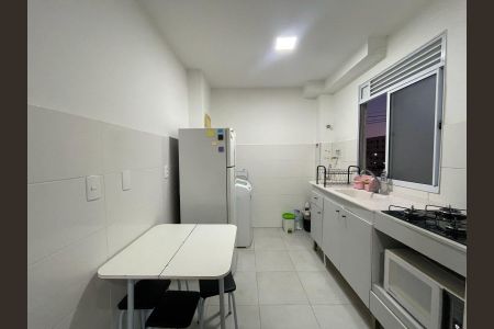Apartamento à venda com 2 quartos, 40m² em Santos Dumont, São Leopoldo