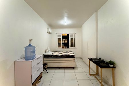Apartamento à venda com 36m², 1 quarto e sem vaga Apartamento à venda com 36m², 1 quarto e sem vagaStudio