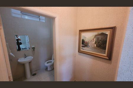 Casa para alugar com 400m², 7 quartos e 8 vagasBanheiro 1