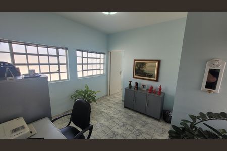 Casa para alugar com 400m², 7 quartos e 8 vagasSala 6