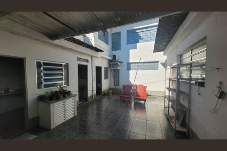 Casa para alugar com 400m², 7 quartos e 8 vagasQuintal