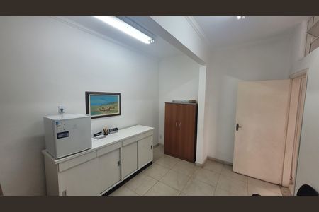 Casa para alugar com 400m², 7 quartos e 8 vagasCozinha