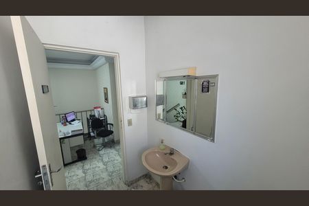 Casa para alugar com 400m², 7 quartos e 8 vagasBanheiro 2