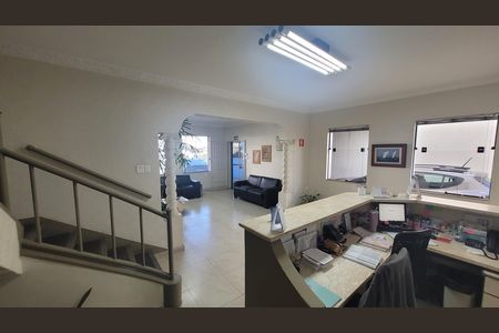 Casa para alugar com 400m², 7 quartos e 8 vagasSala 2