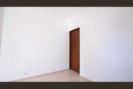 Casa para alugar com 35m², 1 quarto e sem vaga