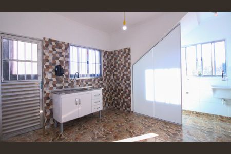 Casa para alugar com 35m², 1 quarto e sem vaga