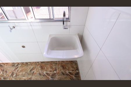 Casa para alugar com 35m², 1 quarto e sem vaga